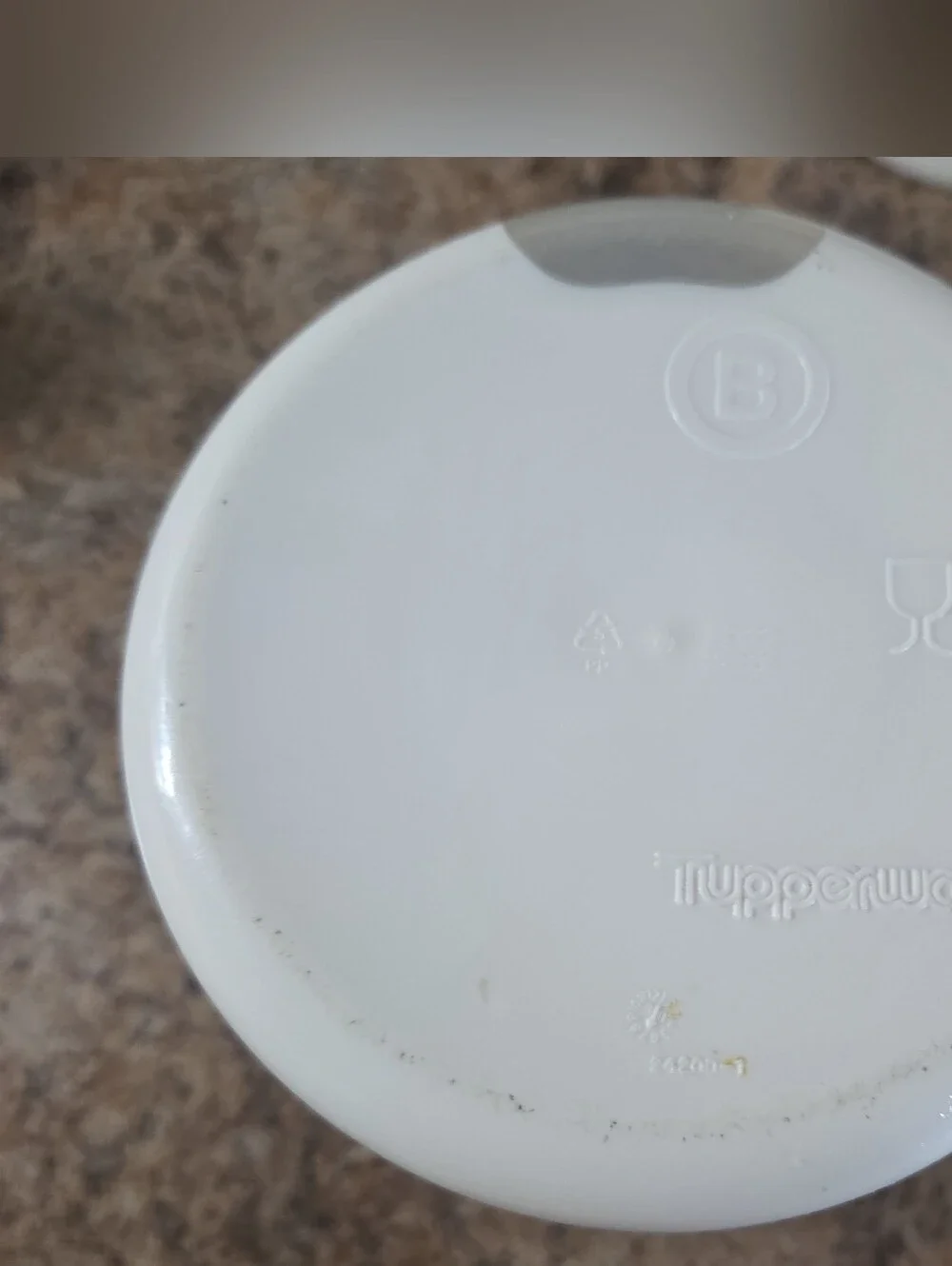 Tupperware One Touch Reminder canister Set of 2